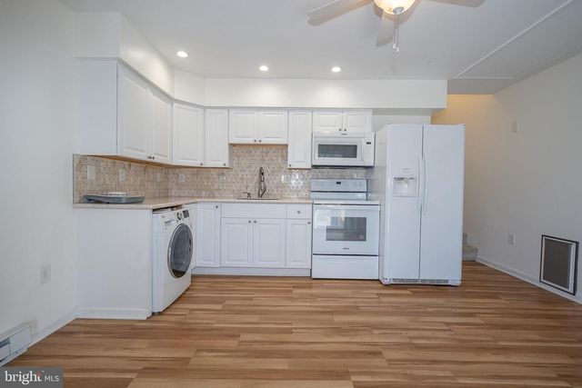 1539 W BENSALEM AVE, Bensalem, PA 19020