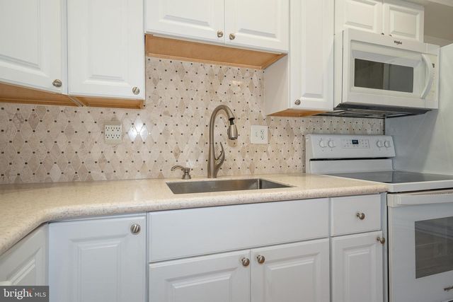 1539 W BENSALEM AVE, Bensalem, PA 19020