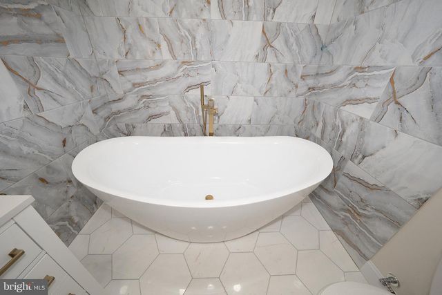 1539 W BENSALEM AVE, Bensalem, PA 19020