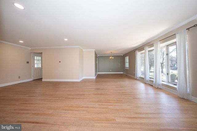 1539 W BENSALEM AVE, Bensalem, PA 19020