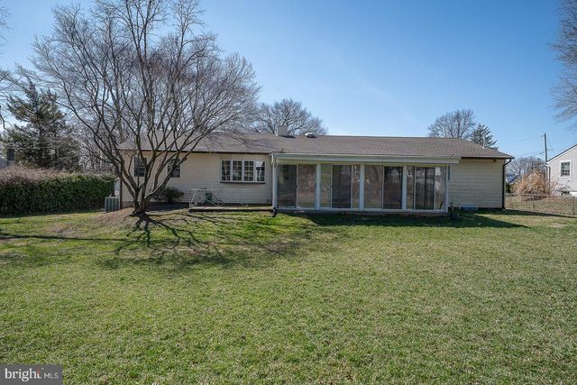 1539 W BENSALEM AVE, Bensalem, PA 19020