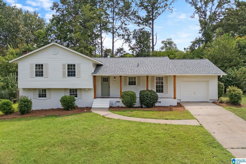 913 RYECROFT ROAD, Pelham, AL 35124