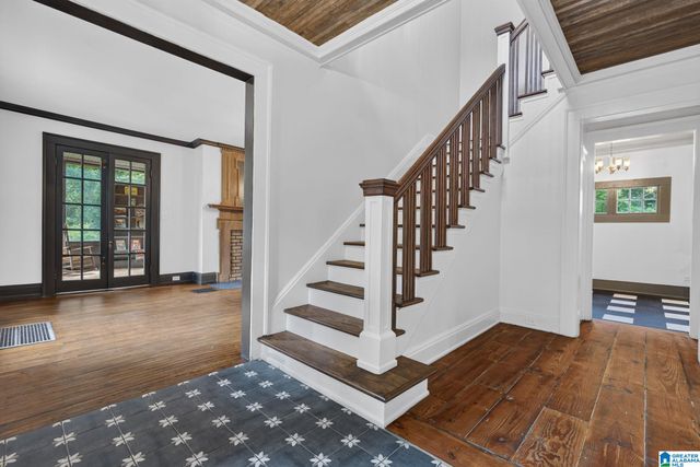 428 VALLEY ROAD, Birmingham, AL 35206
