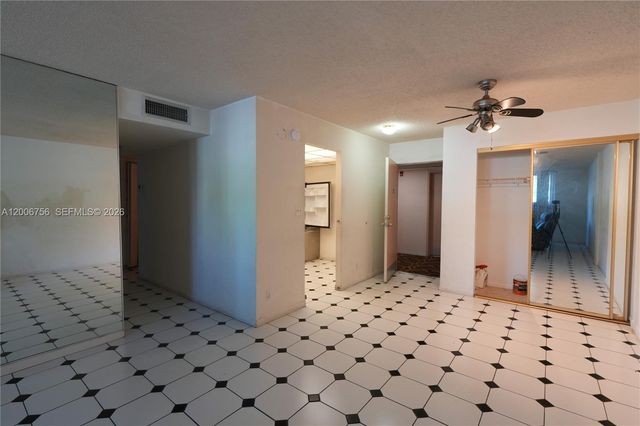 500 Executive Center Drive 1J, West Palm Beach, FL 33401