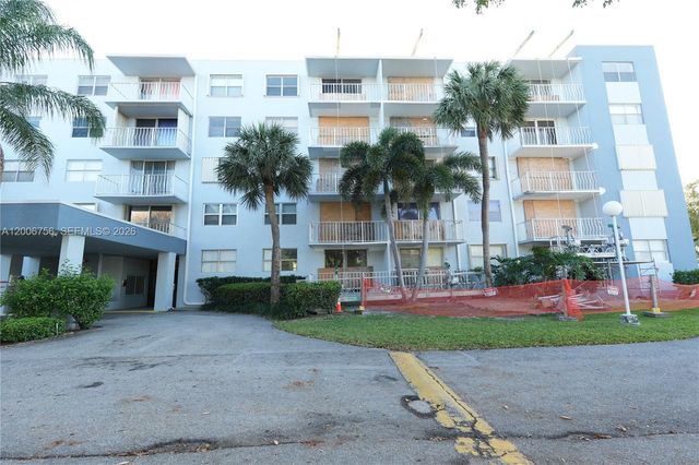 500 Executive Center Drive 1J, West Palm Beach, FL 33401
