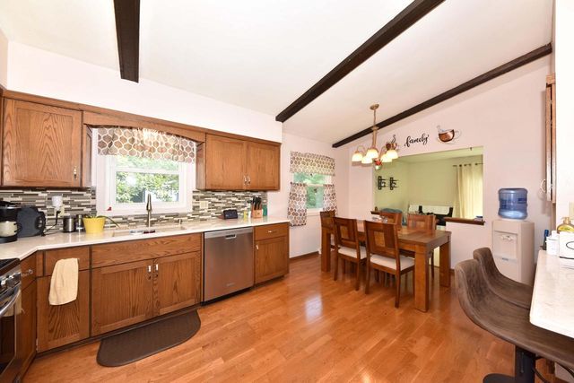 W193S7137 Hillview DRIVE, Muskego, WI 53150