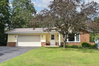 W193S7137 Hillview DRIVE, Muskego, WI 53150