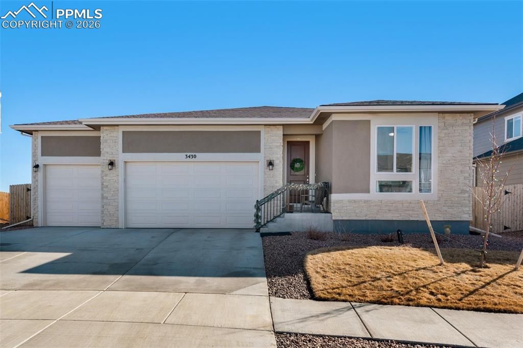 3430 Bella Luna Drive, Pueblo, CO 81001