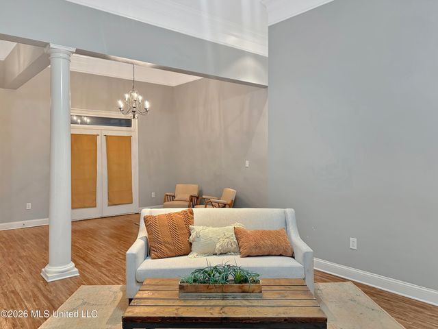 423 Old Town Circle, Brandon, MS 39042