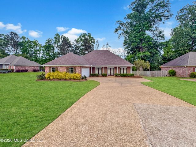 423 Old Town Circle, Brandon, MS 39042