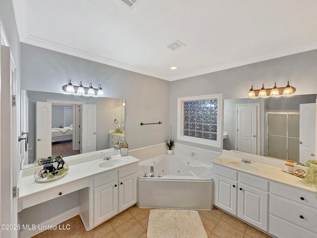 423 Old Town Circle, Brandon, MS 39042