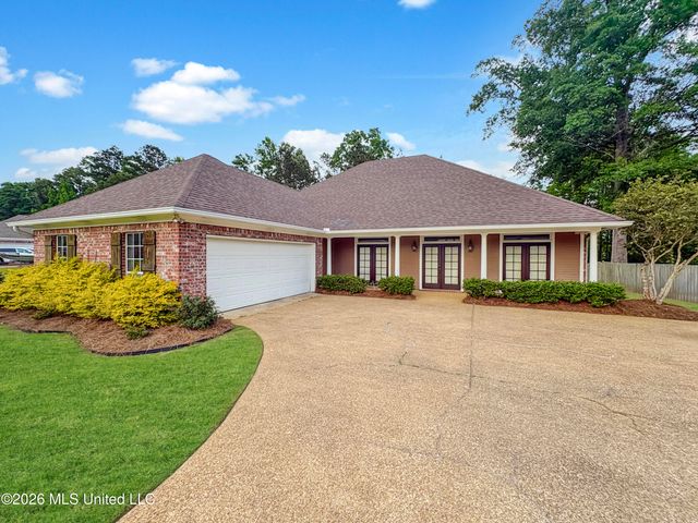 423 Old Town Circle, Brandon, MS 39042