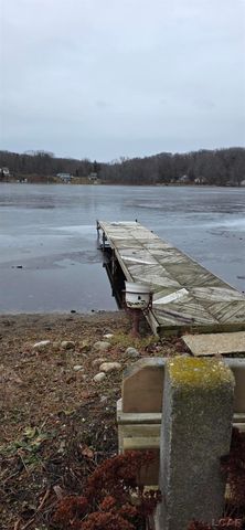 1400 Lakeview Drive, Tipton, MI 49287