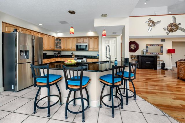 405 8TH AVENUE N, Tierra Verde, FL 33715