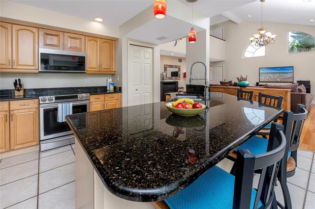 405 8TH AVENUE N, Tierra Verde, FL 33715