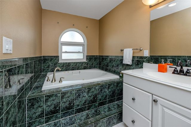 405 8TH AVENUE N, Tierra Verde, FL 33715