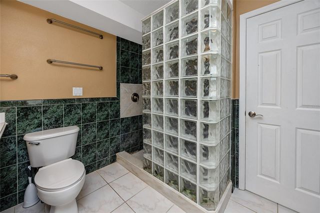 405 8TH AVENUE N, Tierra Verde, FL 33715