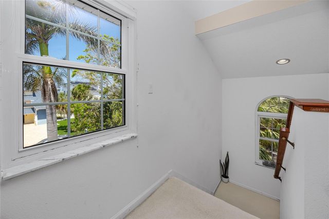 405 8TH AVENUE N, Tierra Verde, FL 33715