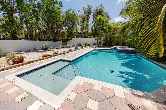 405 8TH AVENUE N, Tierra Verde, FL 33715