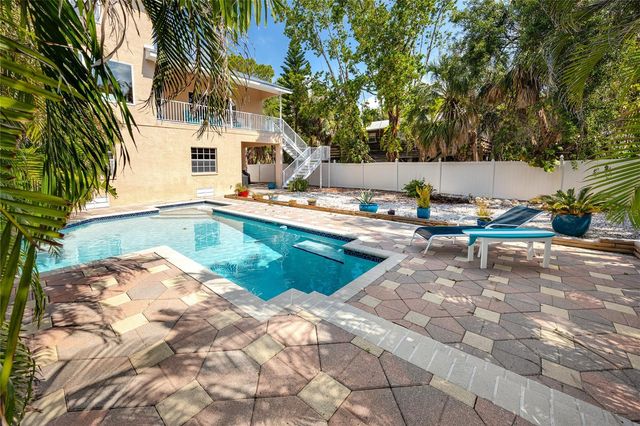 405 8TH AVENUE N, Tierra Verde, FL 33715