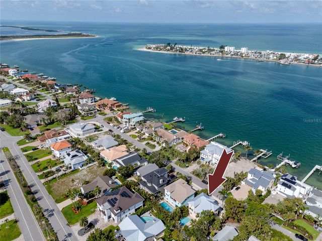 405 8TH AVENUE N, Tierra Verde, FL 33715