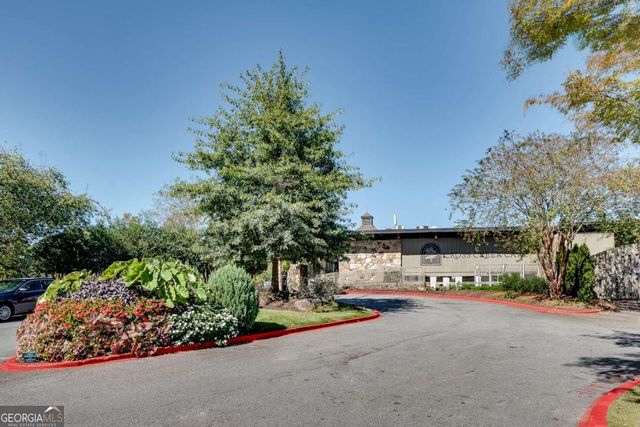 134 Lablanc Way NW, Atlanta, GA 30327