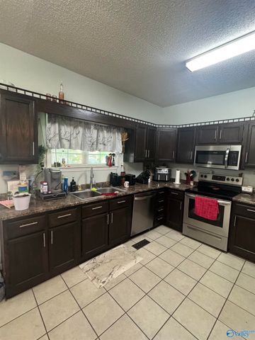 1403 SE 7th Avenue SE, Decatur, AL 35601