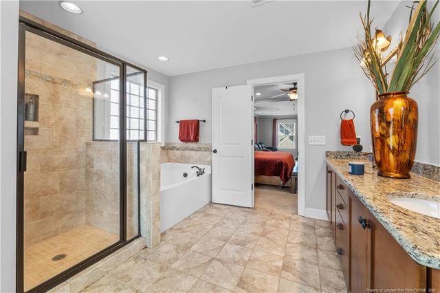 2521 Thorngrove Court, Fayetteville, NC 28303