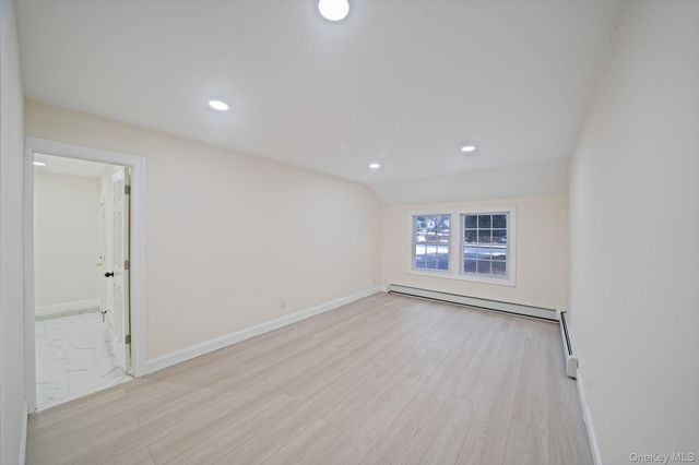 50 7th Street, Saint James, NY 11780