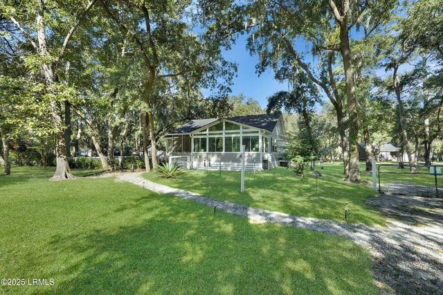 13 Arbor Lane, St. Helena Island, SC 29920