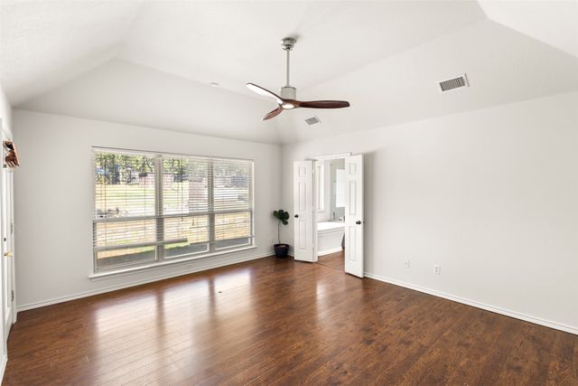 512 Post Oak Drive, Newark, TX 76071