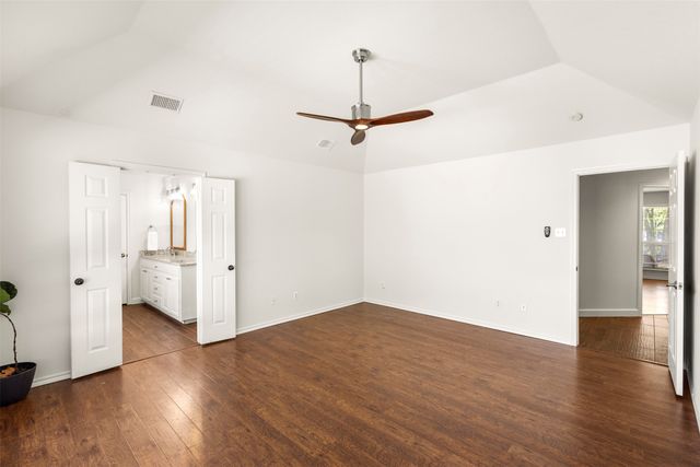 512 Post Oak Drive, Newark, TX 76071