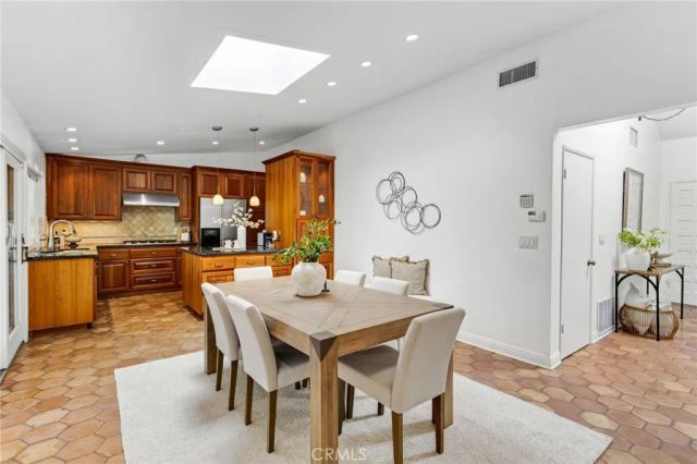 8661 Brookside Drive, Huntington Beach, CA 92646