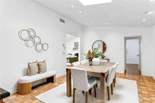 8661 Brookside Drive, Huntington Beach, CA 92646
