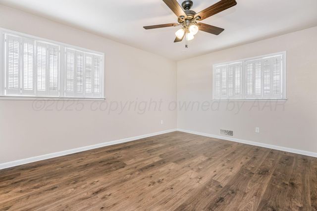 2115 N Chestnut Drive, Pampa, TX 79065