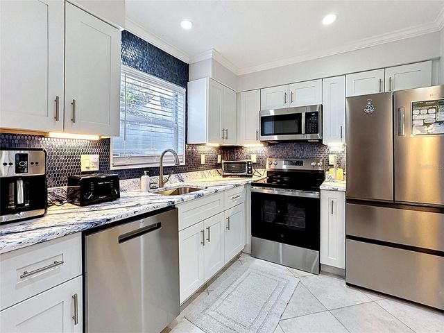 120 52ND STREET, Holmes Beach, FL 34217