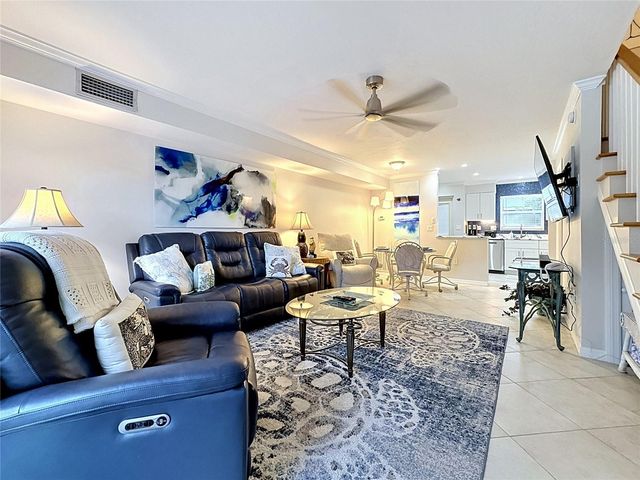 120 52ND STREET, Holmes Beach, FL 34217