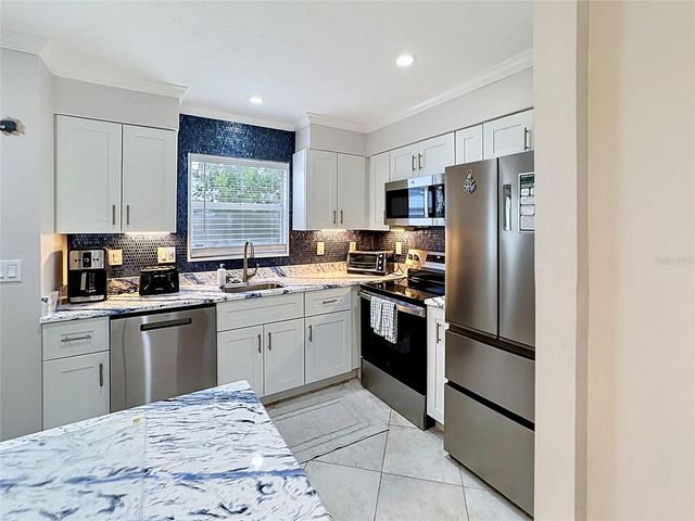 120 52ND STREET, Holmes Beach, FL 34217