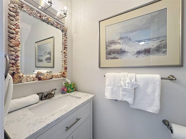 120 52ND STREET, Holmes Beach, FL 34217