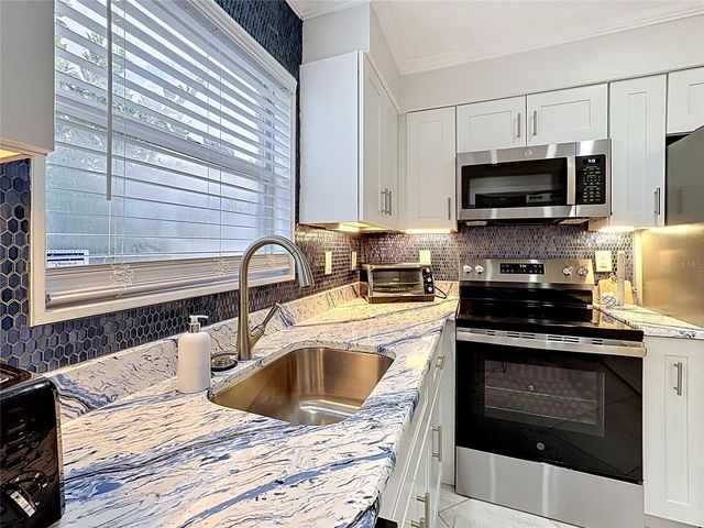 120 52ND STREET, Holmes Beach, FL 34217