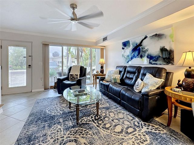 120 52ND STREET, Holmes Beach, FL 34217