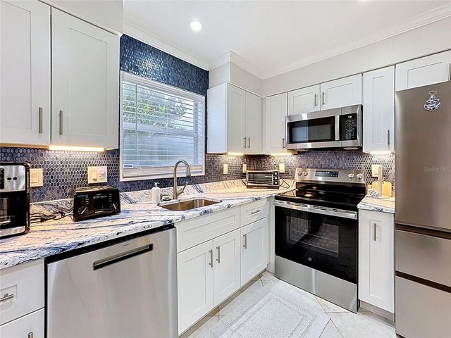 120 52ND STREET, Holmes Beach, FL 34217