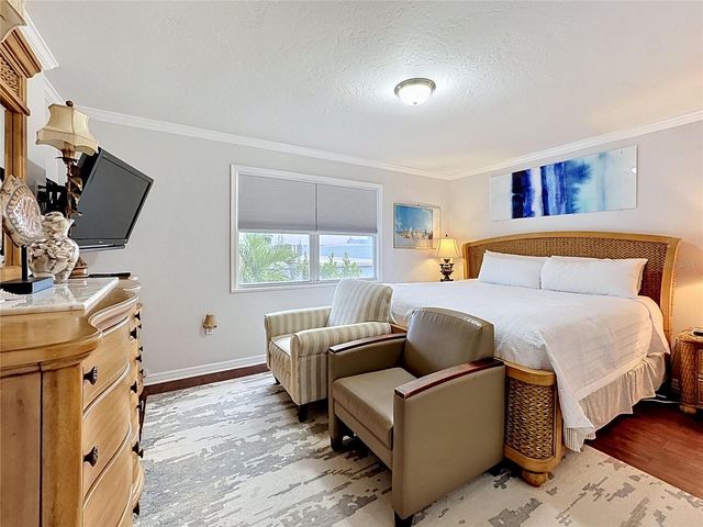 120 52ND STREET, Holmes Beach, FL 34217
