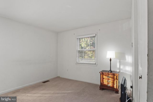 4301 GREENBERRY LN, Annandale, VA 22003