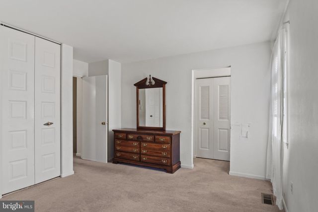 4301 GREENBERRY LN, Annandale, VA 22003