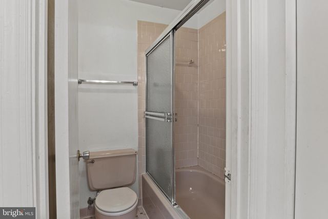 4301 GREENBERRY LN, Annandale, VA 22003