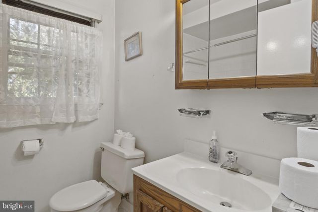 4301 GREENBERRY LN, Annandale, VA 22003