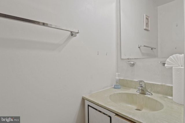 4301 GREENBERRY LN, Annandale, VA 22003