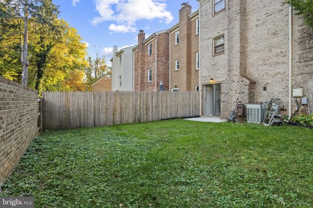 4301 GREENBERRY LN, Annandale, VA 22003