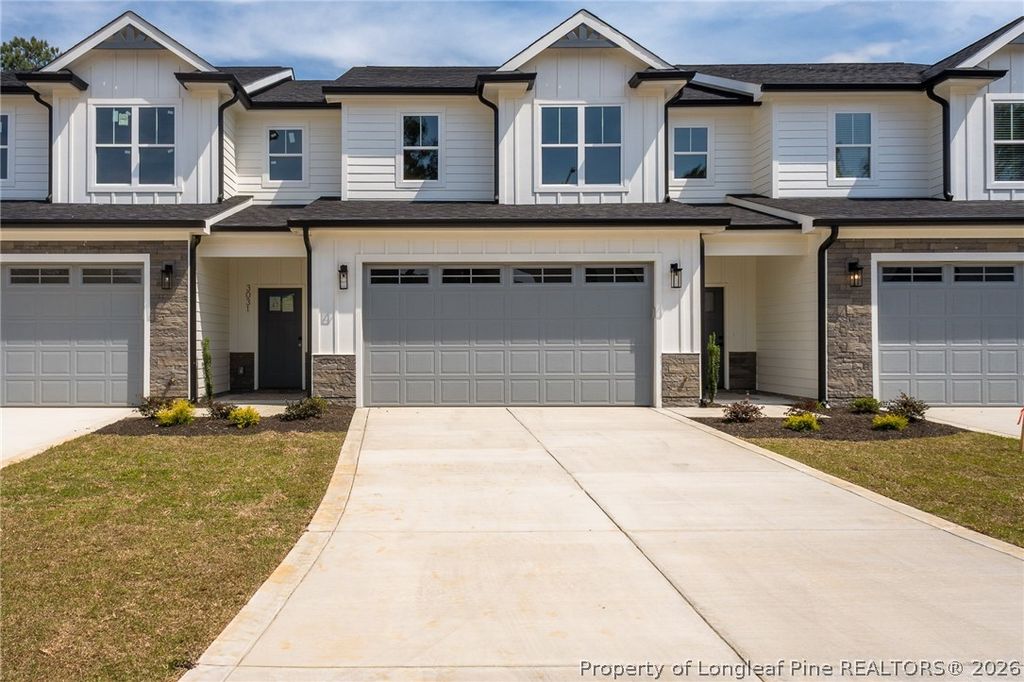 3021 Candlelight Drive, Fayetteville, NC 28311 — exterior